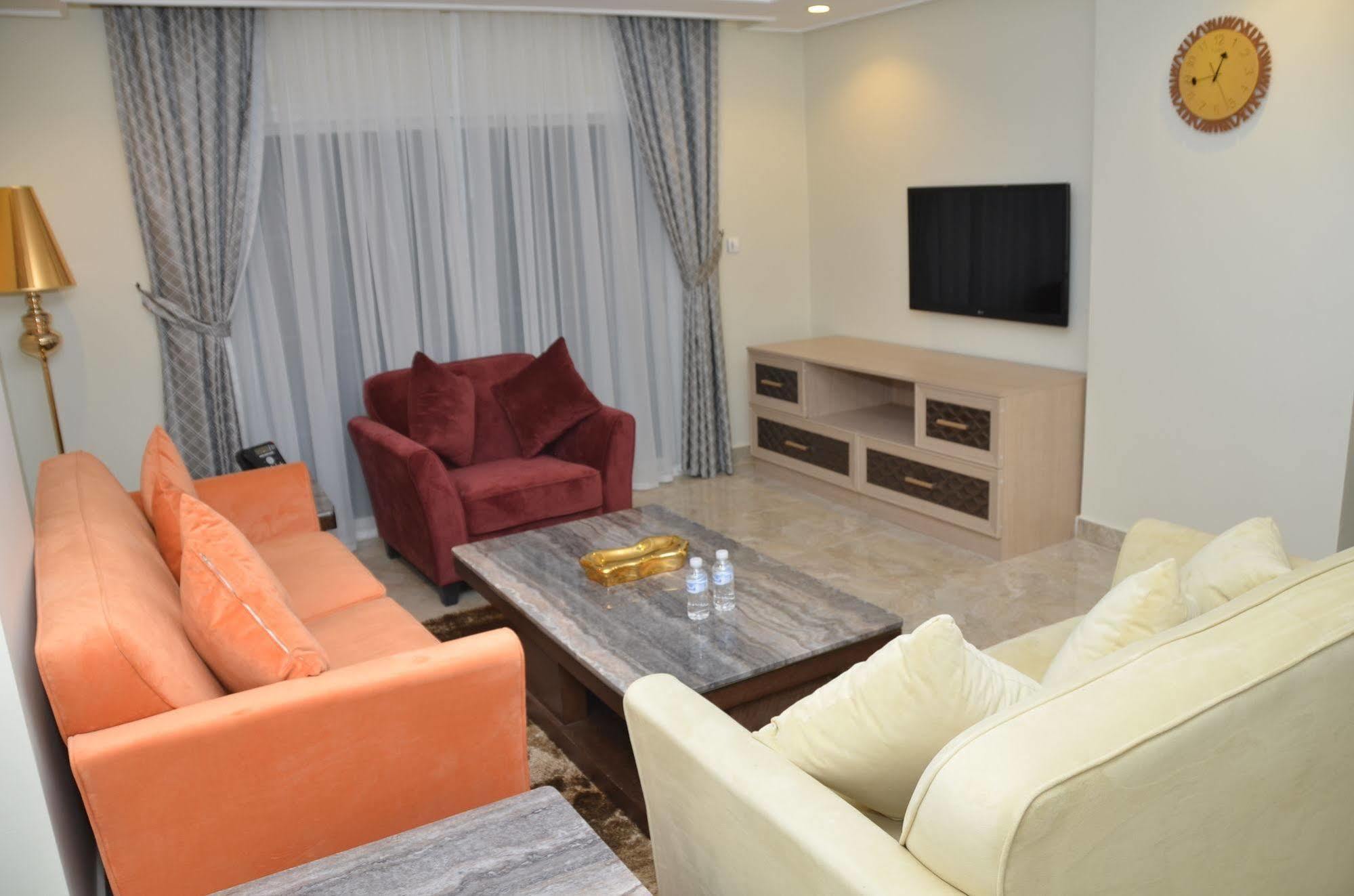 Adams Hotel Kuwait City Eksteriør billede