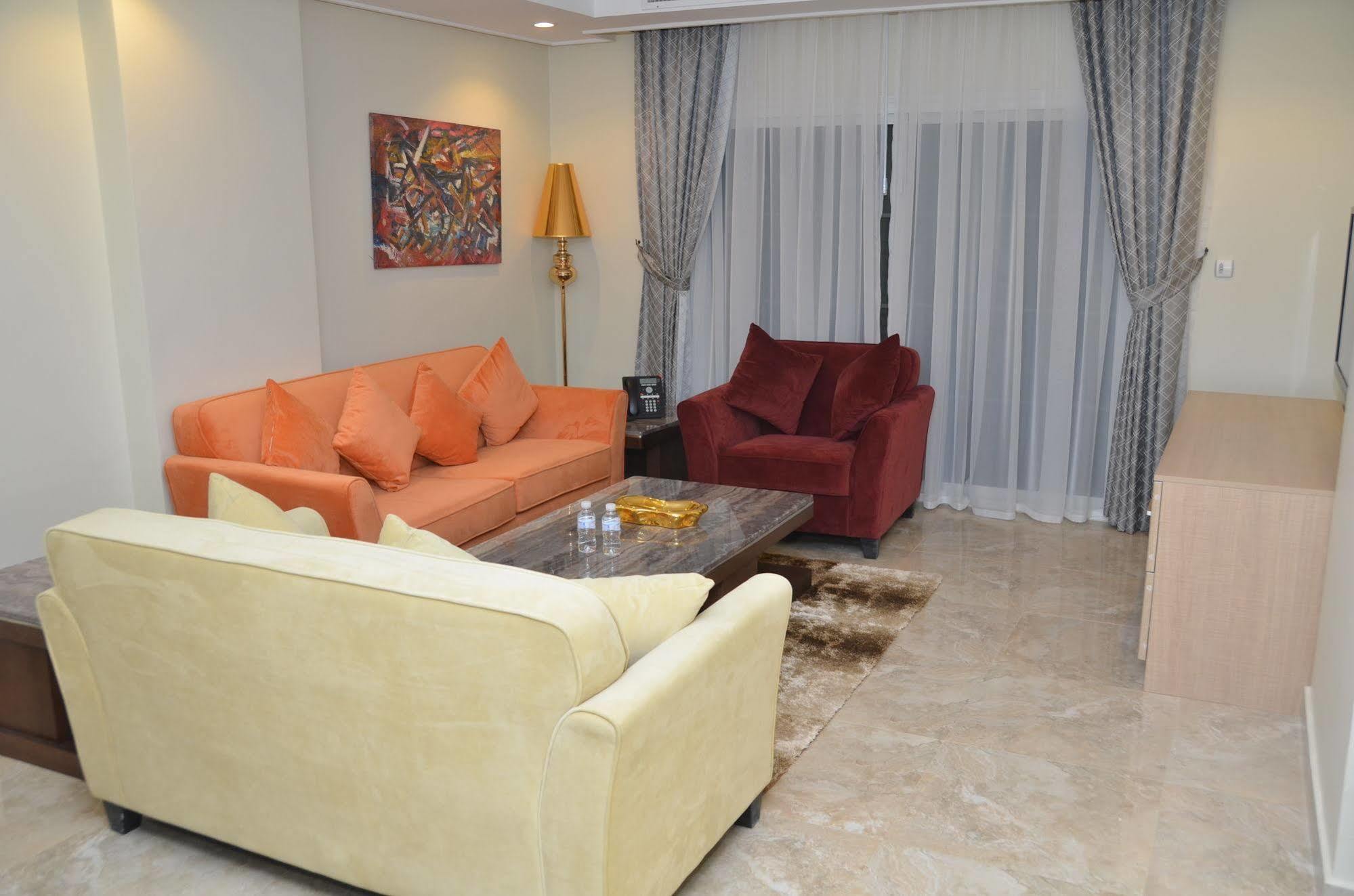 Adams Hotel Kuwait City Eksteriør billede
