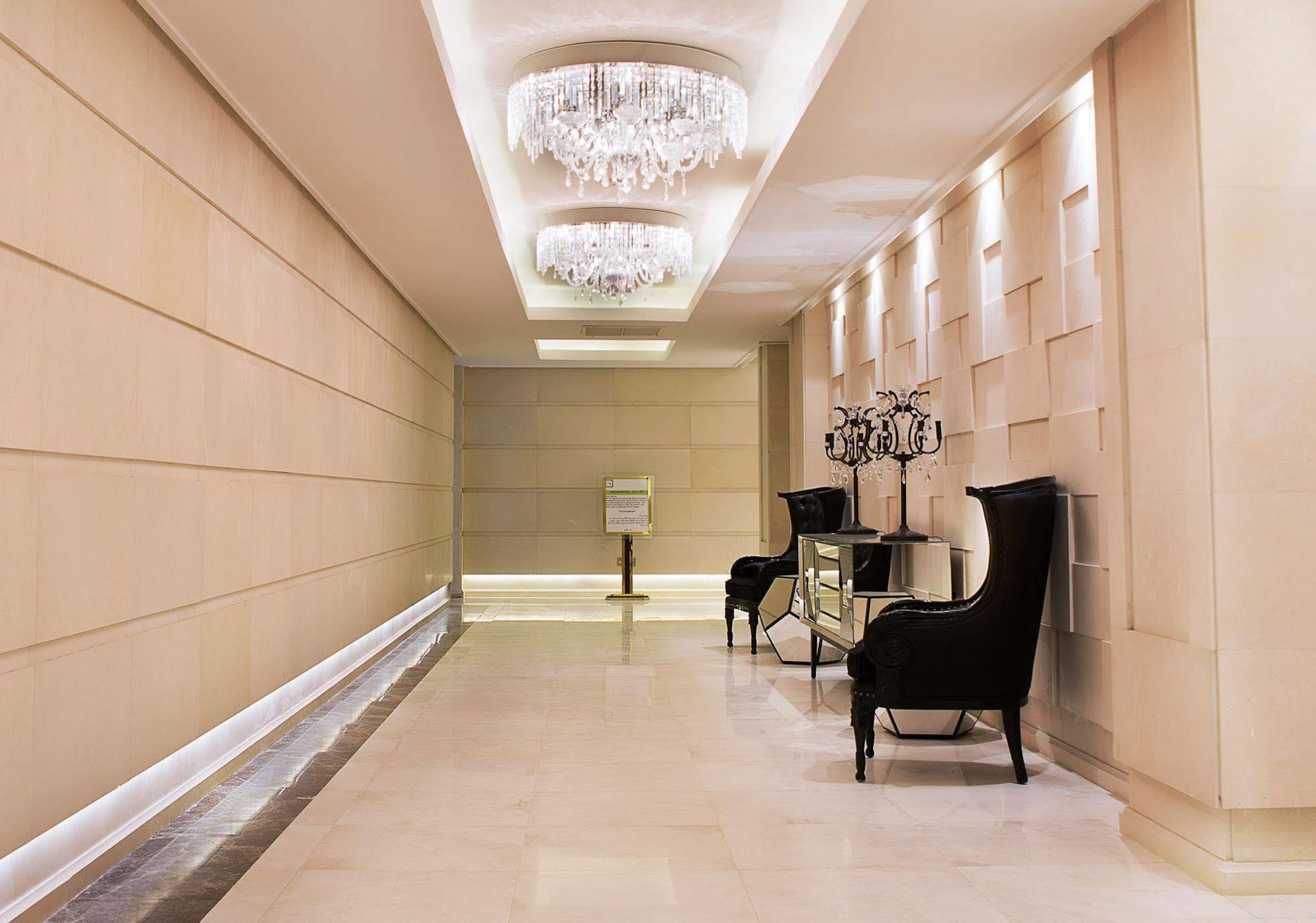 Adams Hotel Kuwait City Eksteriør billede